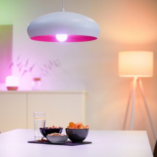 Lâmpada LED Smart WiFi + Bluetooth E27 G95 RGB+CCT Regulável WIZ 11W